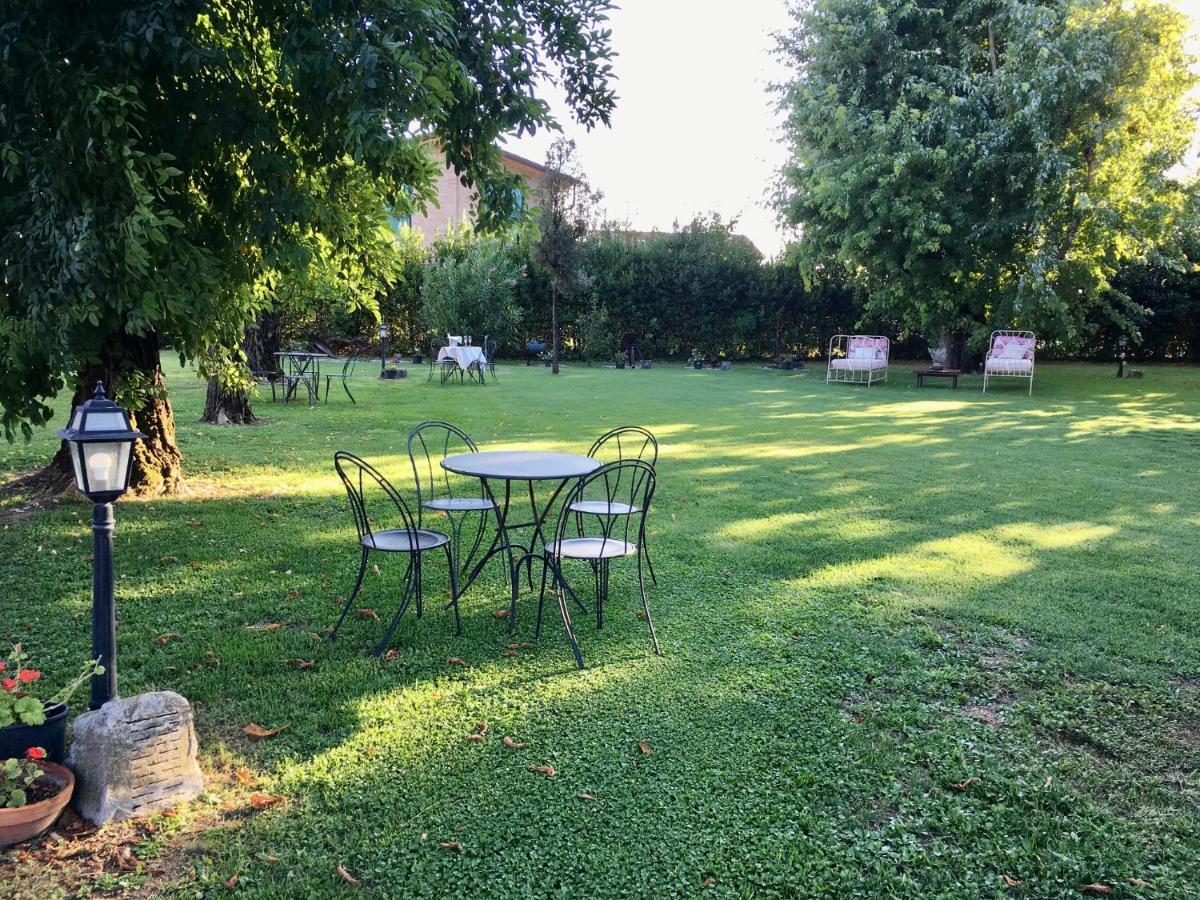 Societa Agricola Le More Agriturismo La Dondina Budrio  Kültér fotó